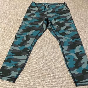 Lululemon Capris